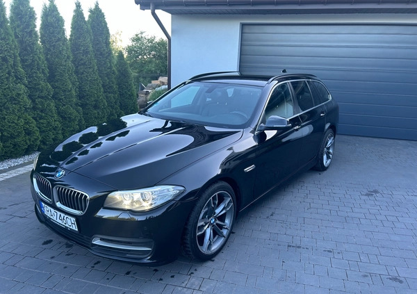 BMW Seria 5 cena 68900 przebieg: 180000, rok produkcji 2017 z Chełmno małe 232